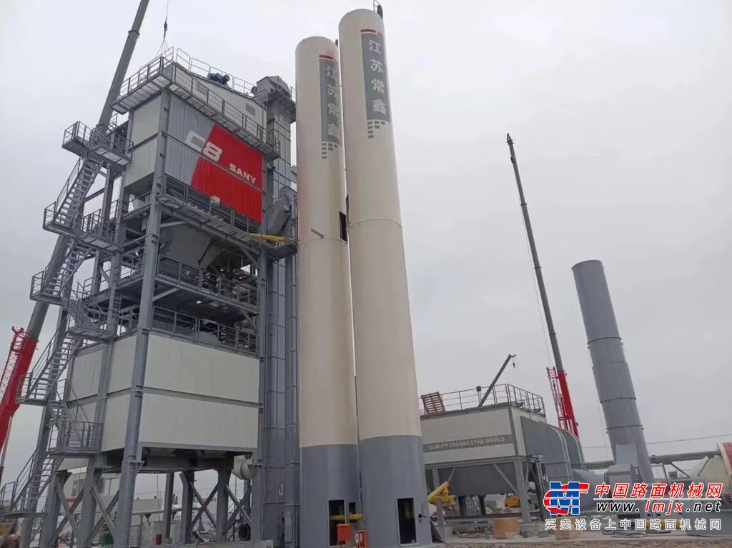 并驾齐驱!三一全套路面机械共战连淮高速扩建工程!